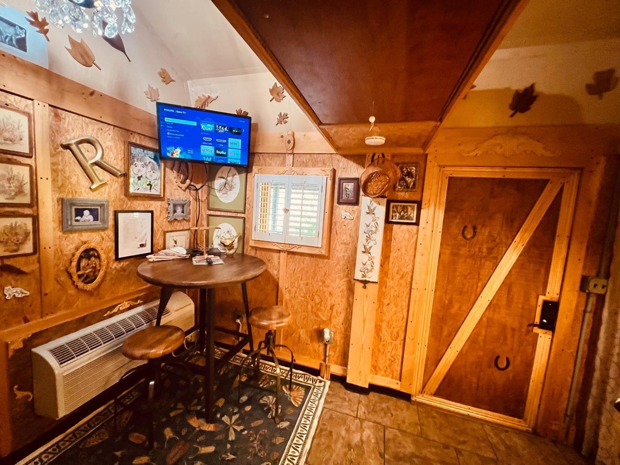 Tiny House, Wifi,Hot Tub,Secluded Villa Cosby Exterior photo
